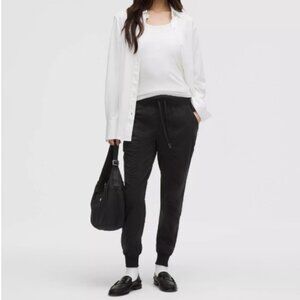 Lululemon Black Jogger Sweatpants – Size 4